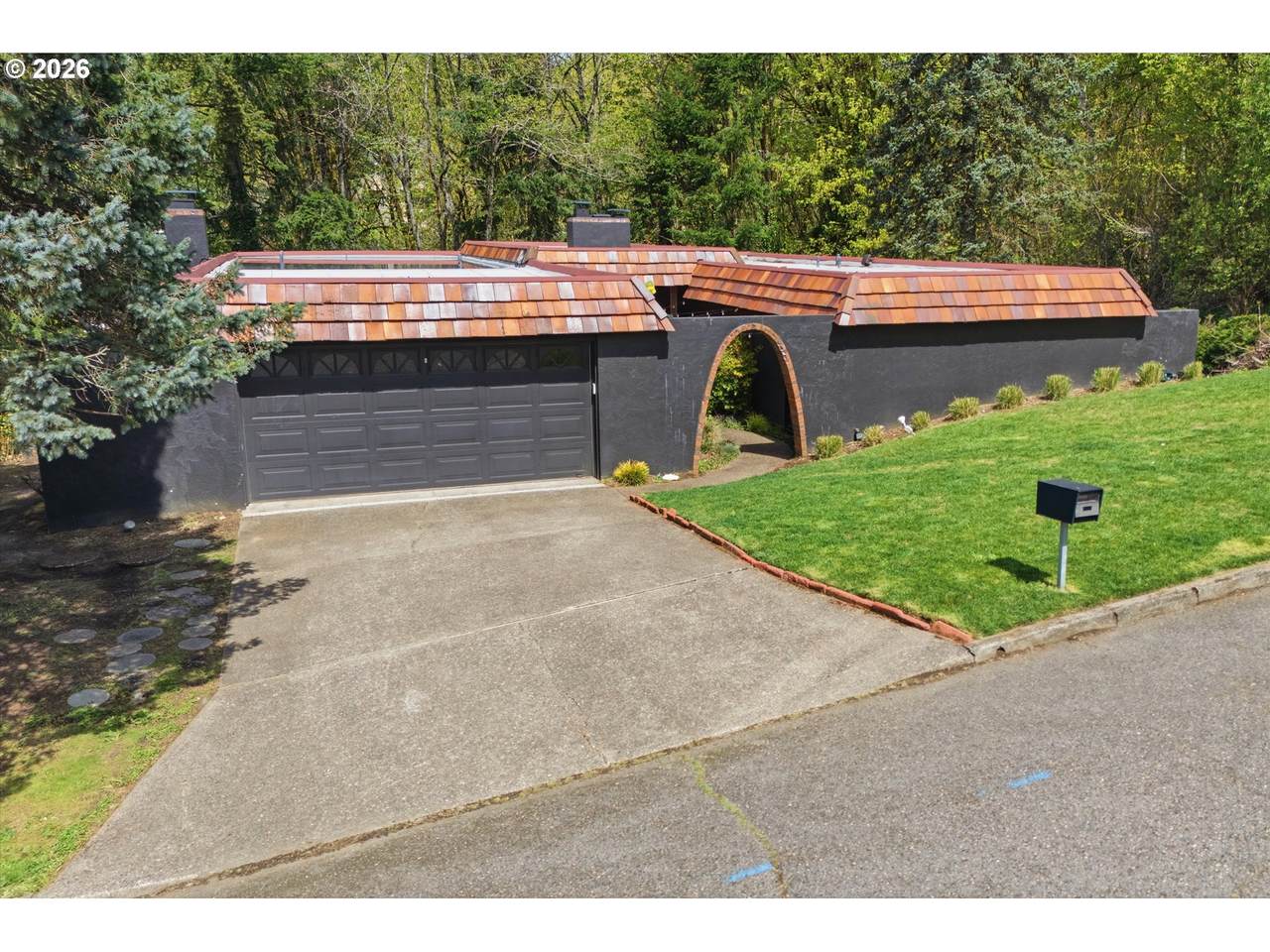 https://bt-photos.global.ssl.fastly.net/portland/1280_boomver_1_537047584-2.jpg