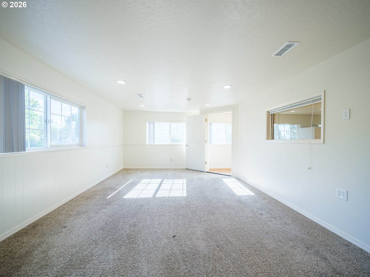 https://bt-photos.global.ssl.fastly.net/portland/1280_boomver_1_537676051-2.jpg