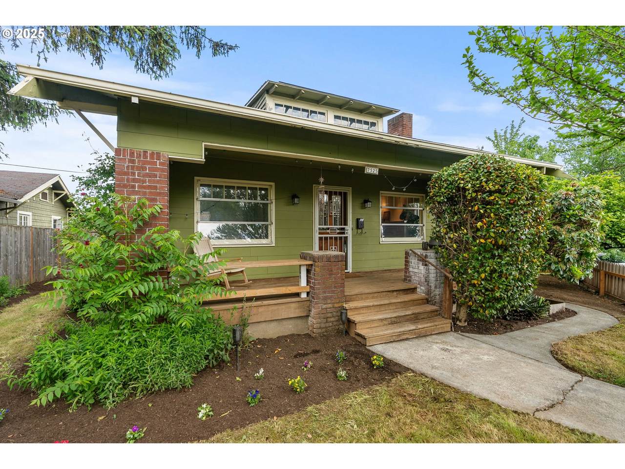 7525 Albina Ave - Photo 1