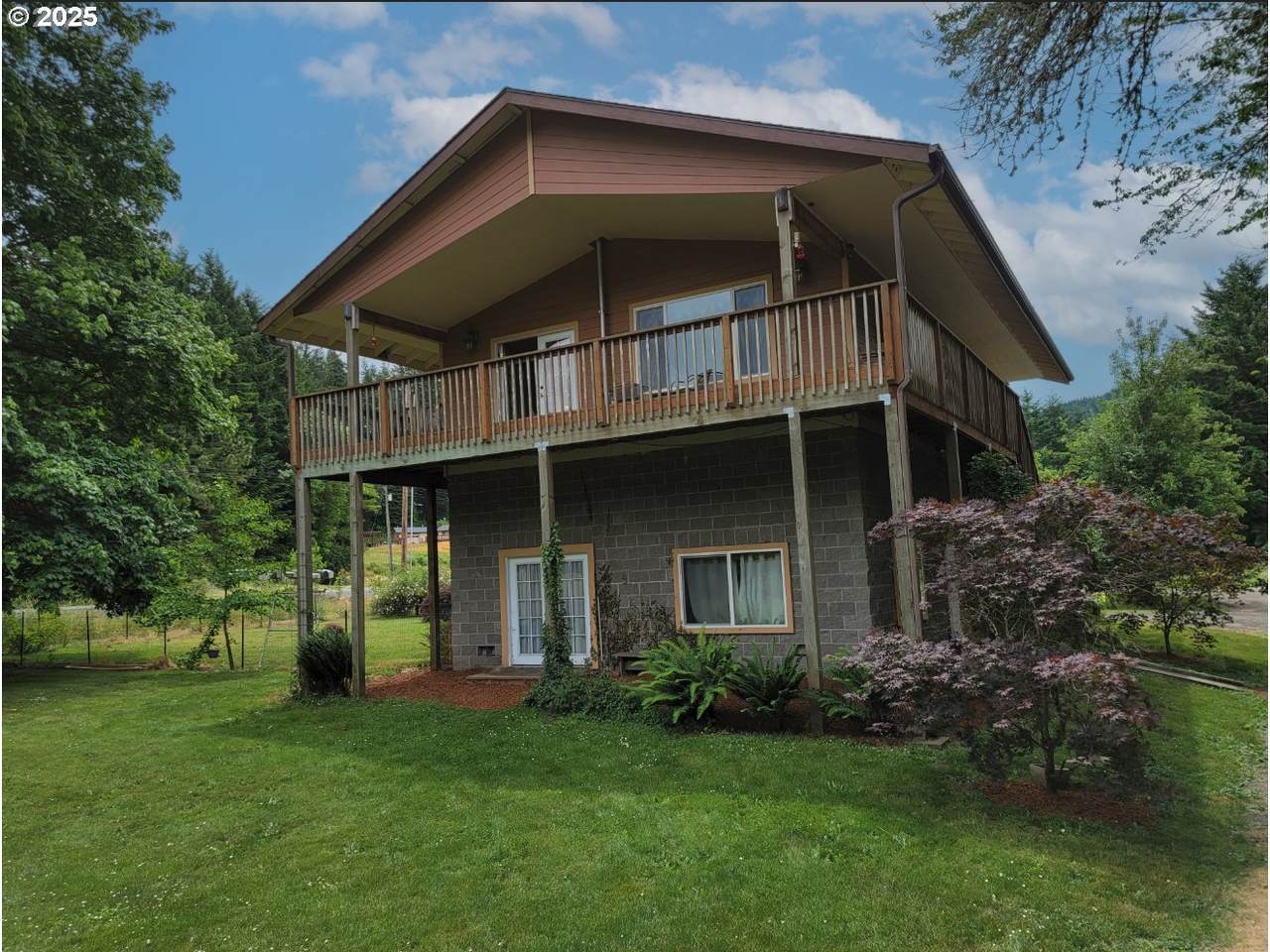 123 Burchard Dr - Photo 1