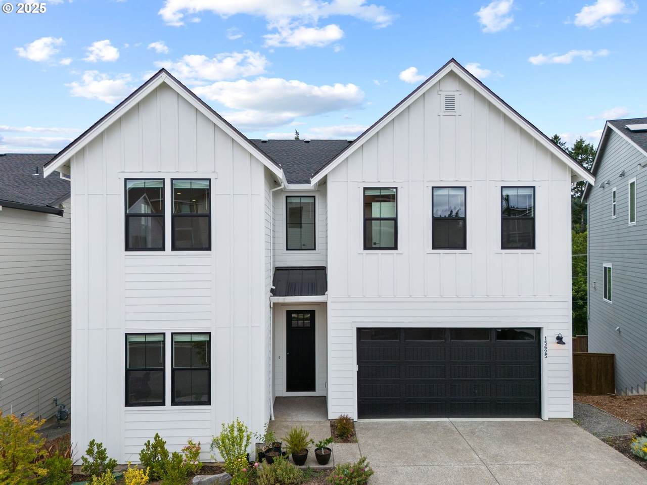 15625 Gooderham St - Photo 1