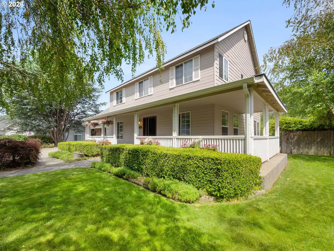 236 20th Pl - Photo 1