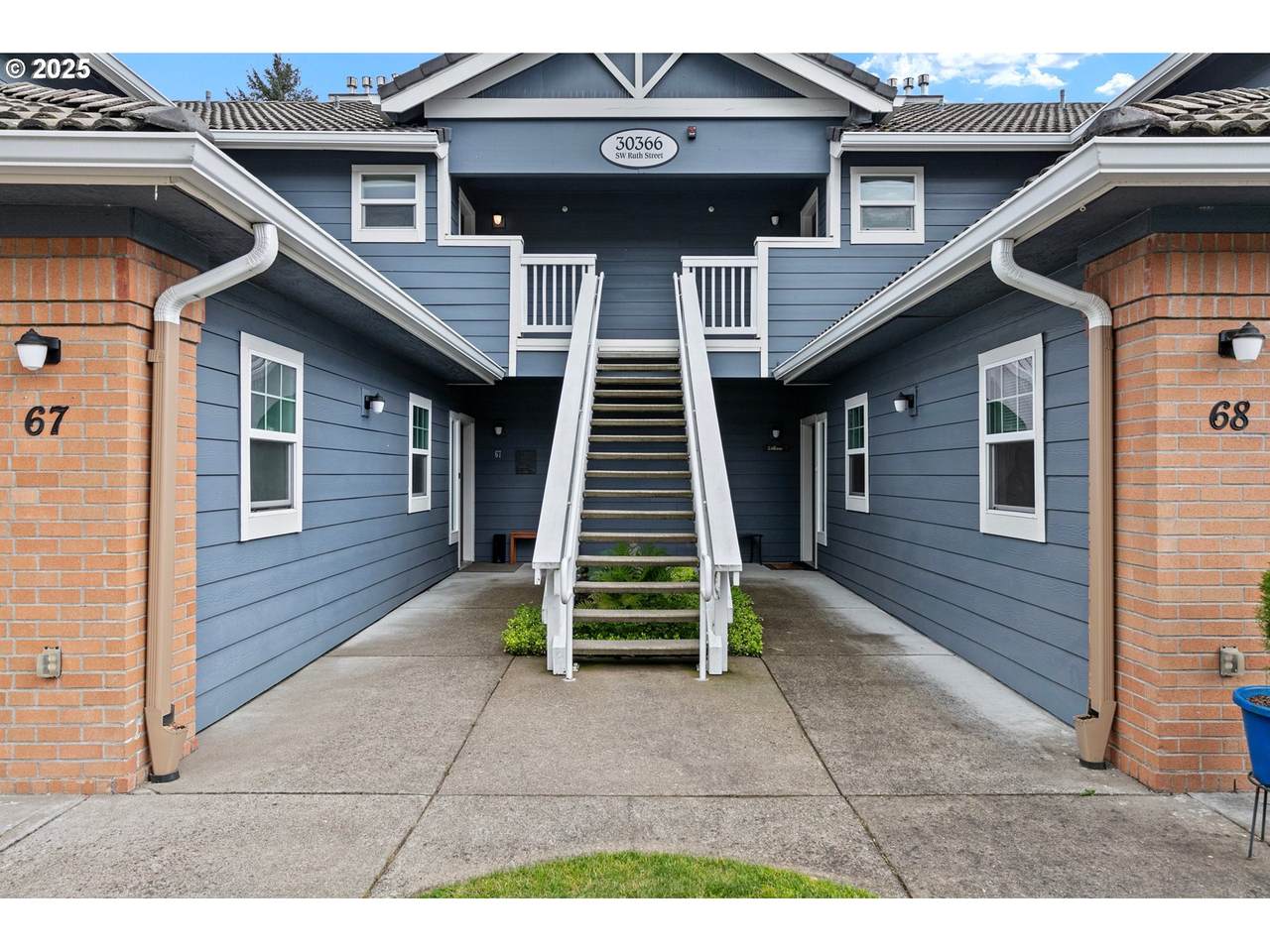 https://bt-photos.global.ssl.fastly.net/portland/1280_boomver_1_539296595-2.jpg