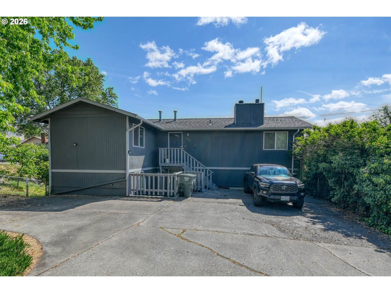 704 4TH St - Photo 1