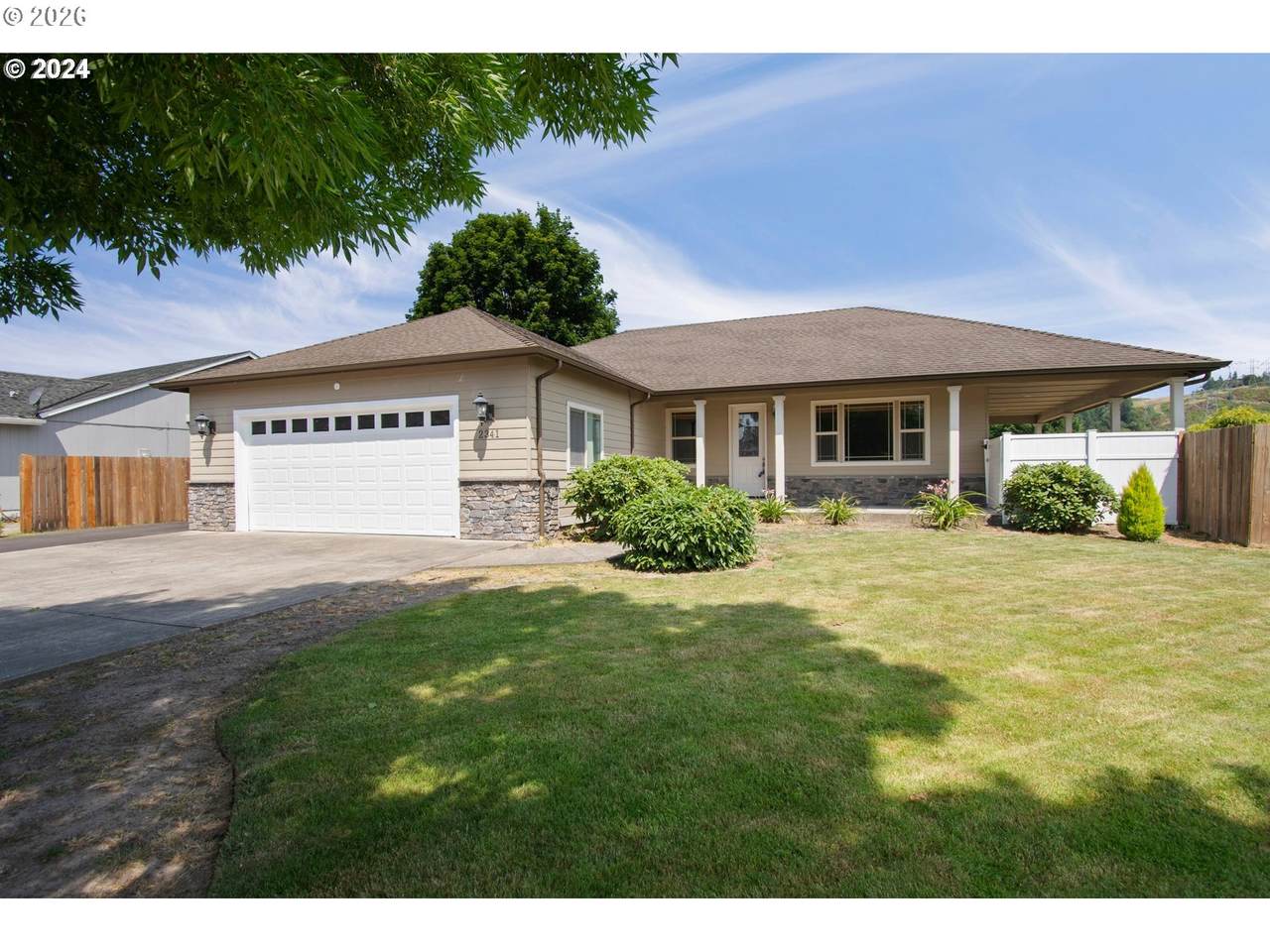 2341 52ND Ave - Photo 1