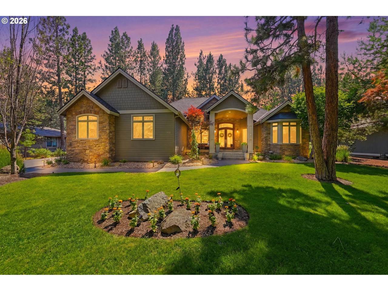 https://bt-photos.global.ssl.fastly.net/portland/1280_boomver_1_540628713-2.jpg