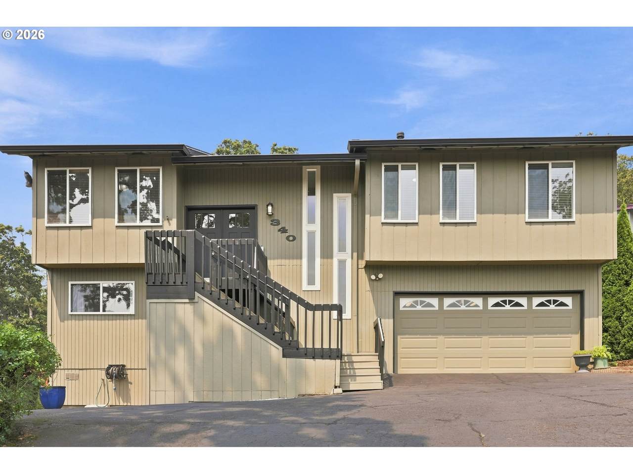 340 Patricia Dr - Photo 1