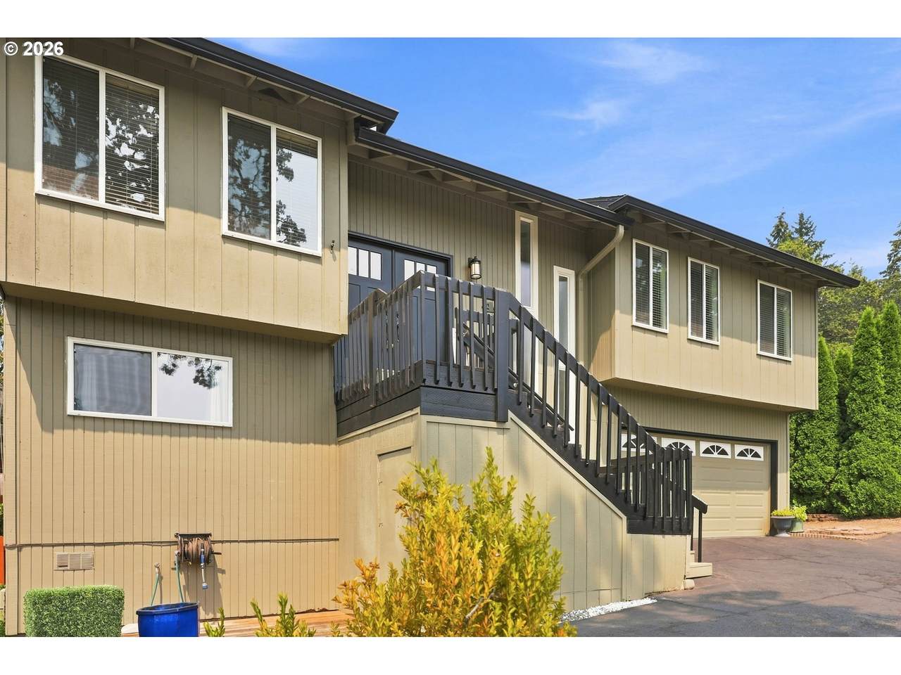 https://bt-photos.global.ssl.fastly.net/portland/1280_boomver_1_540919360-2.jpg
