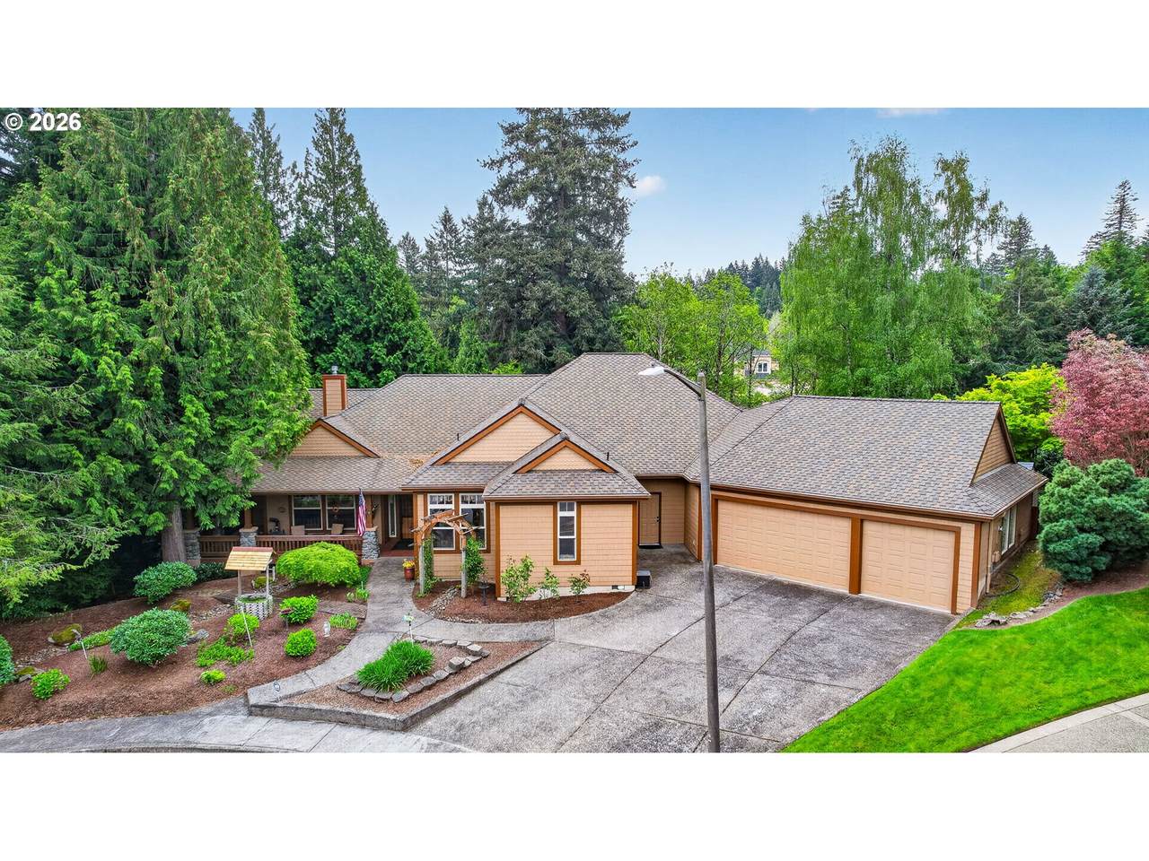 284 41ST Ct - Photo 1