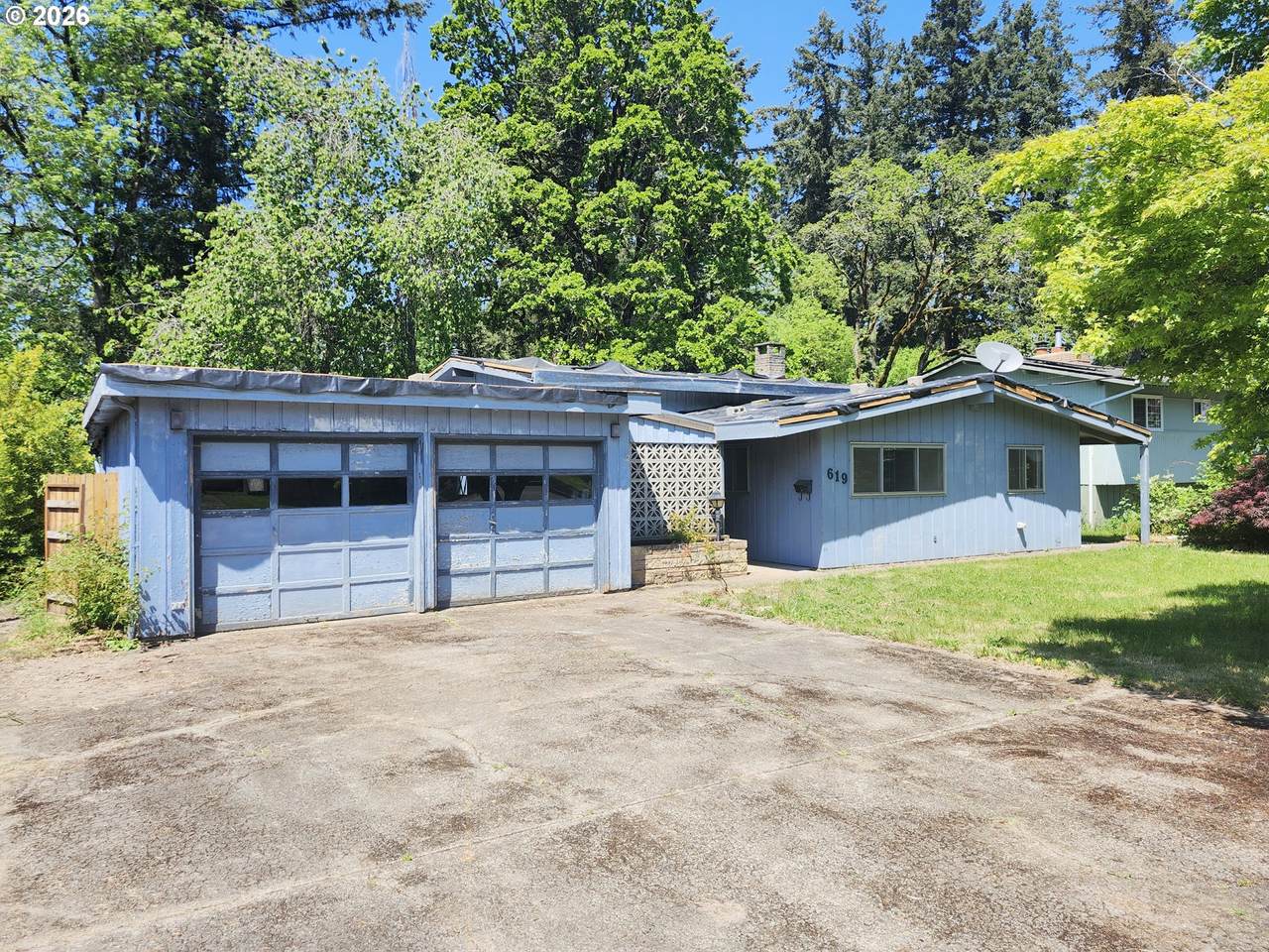 619 Morton St - Photo 1
