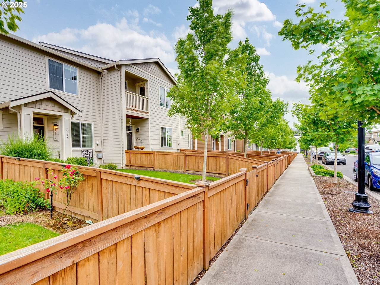 7137 152ND Pl - Photo 1