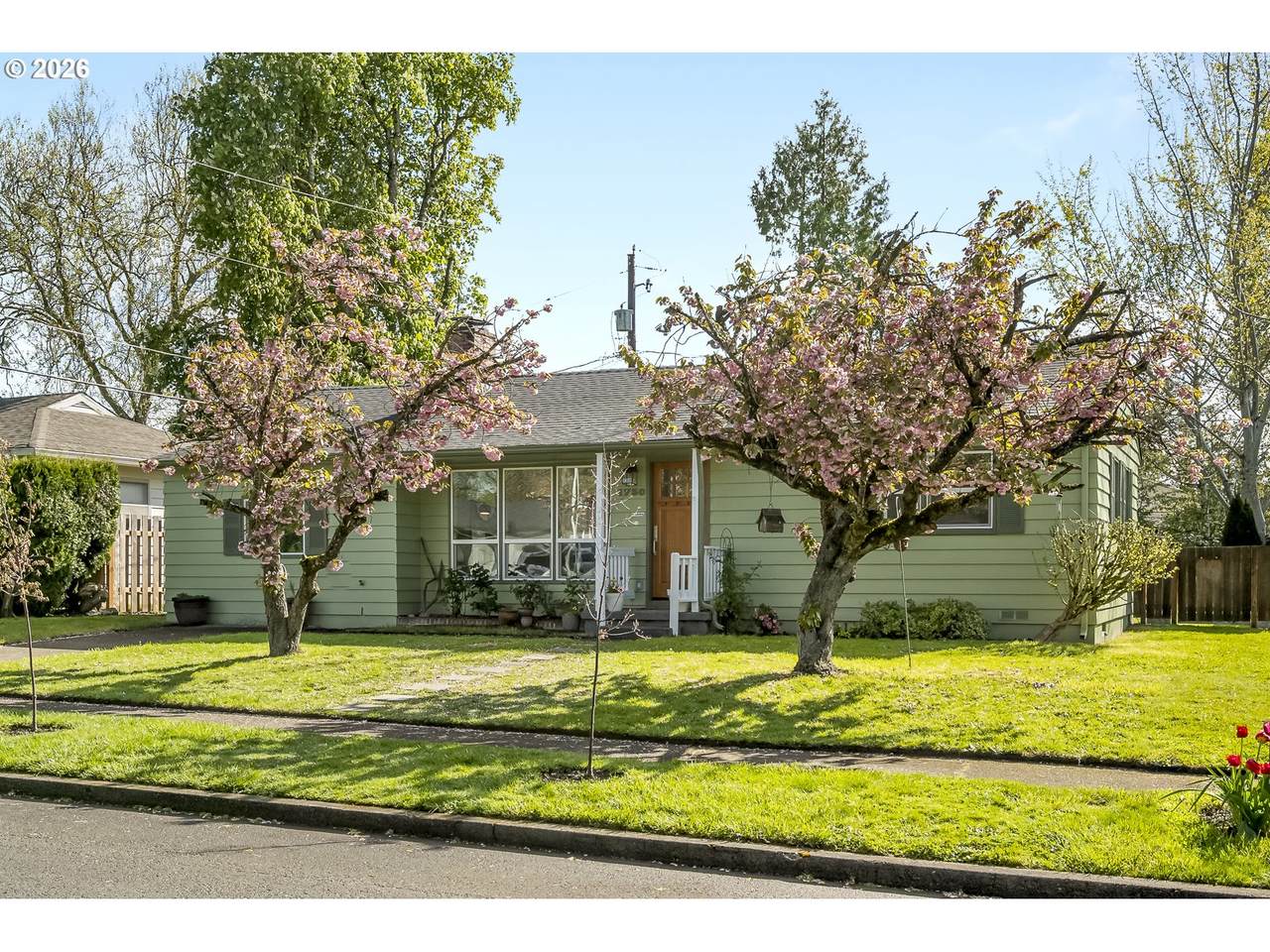 https://bt-photos.global.ssl.fastly.net/portland/1280_boomver_1_543203513-2.jpg