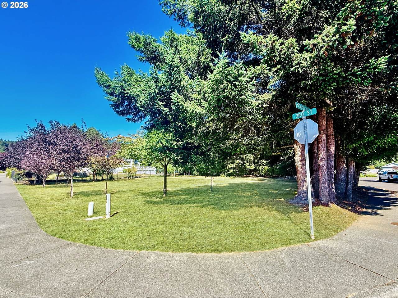 https://bt-photos.global.ssl.fastly.net/portland/1280_boomver_1_543238522-2.jpg