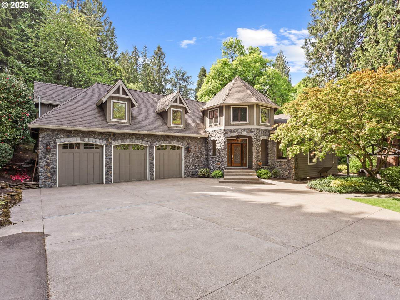 4207 Aldercrest Rd - Photo 1