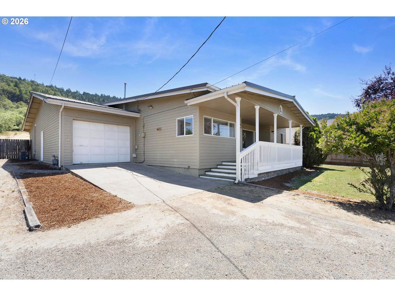 1402 Lookingglass Rd - Photo 1