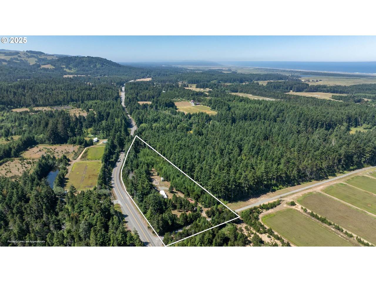 45746 Highway 101 - Photo 1