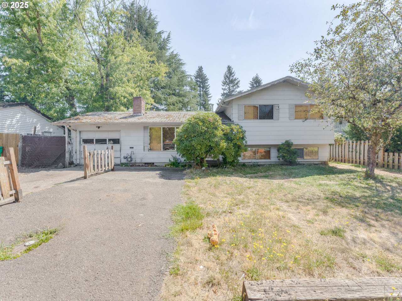 1140 139TH Ave - Photo 1