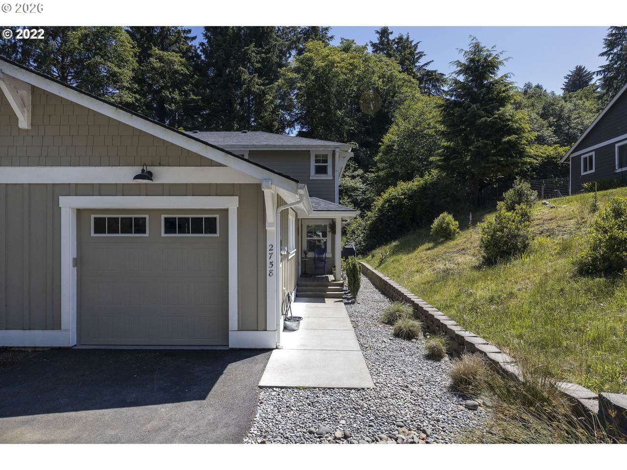 https://bt-photos.global.ssl.fastly.net/portland/1280_boomver_1_547822400-2.jpg