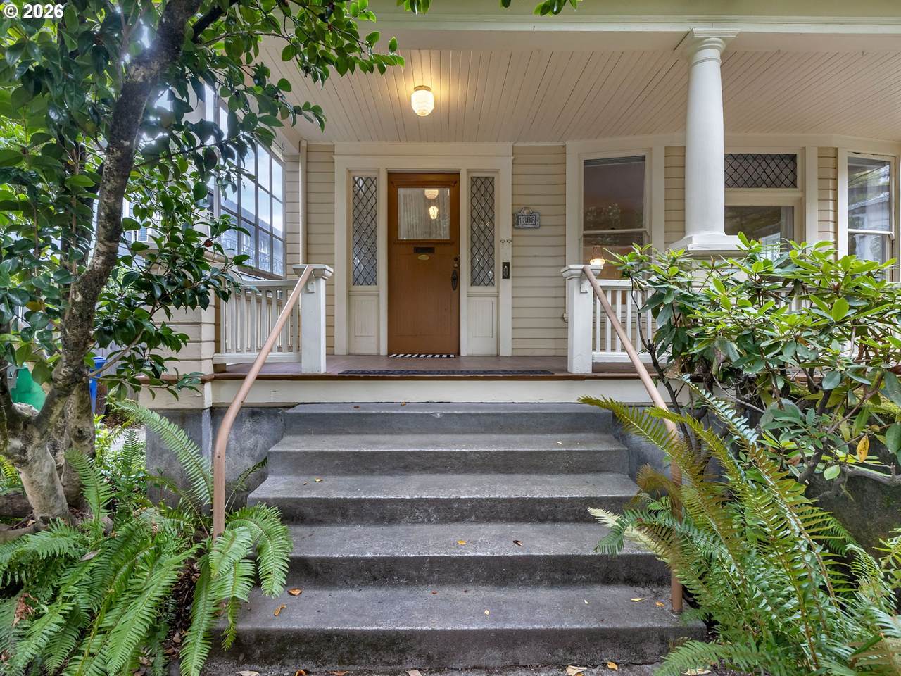 https://bt-photos.global.ssl.fastly.net/portland/1280_boomver_1_548359675-2.jpg