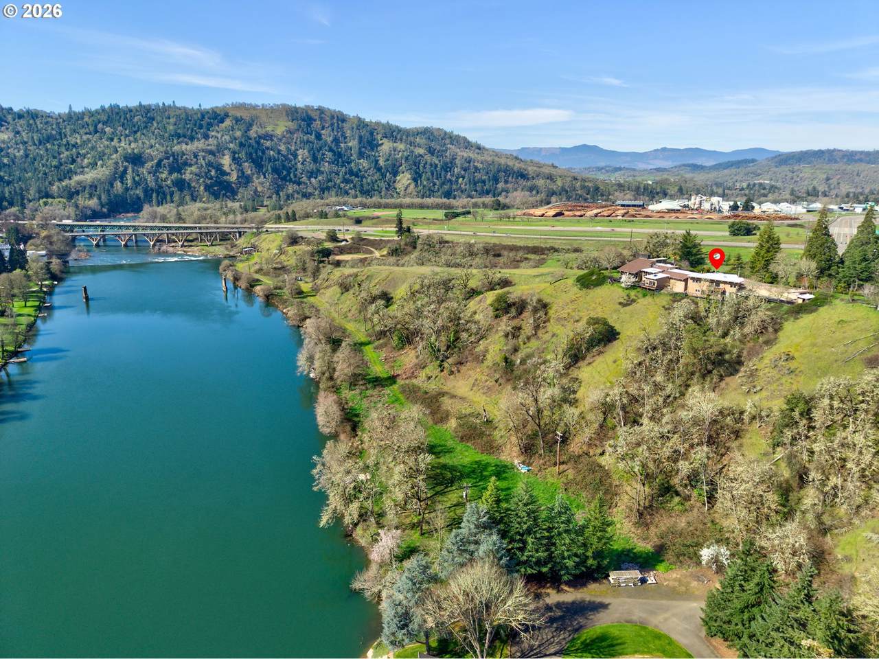 https://bt-photos.global.ssl.fastly.net/portland/1280_boomver_1_548984460-2.jpg