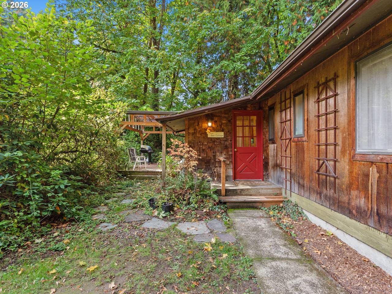 https://bt-photos.global.ssl.fastly.net/portland/1280_boomver_1_551095828-2.jpg