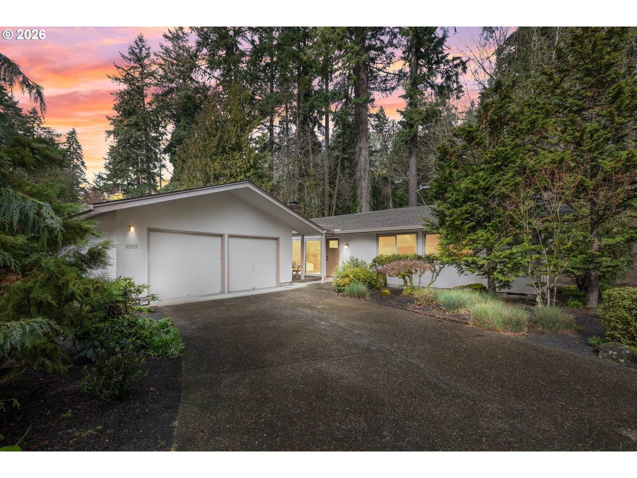 1053 Northshore Pl - Photo 1