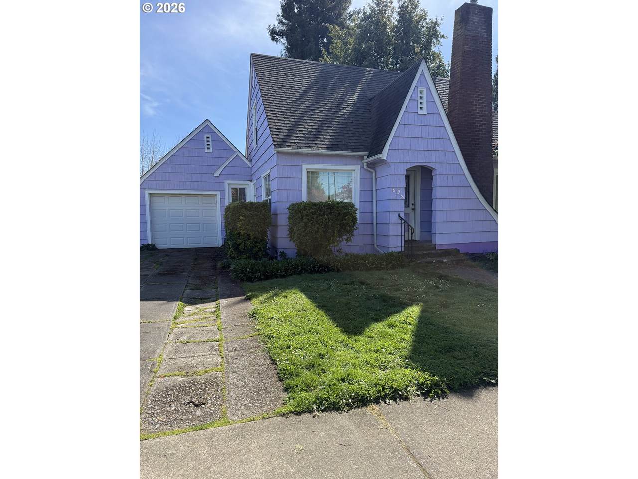 493 Park St - Photo 1
