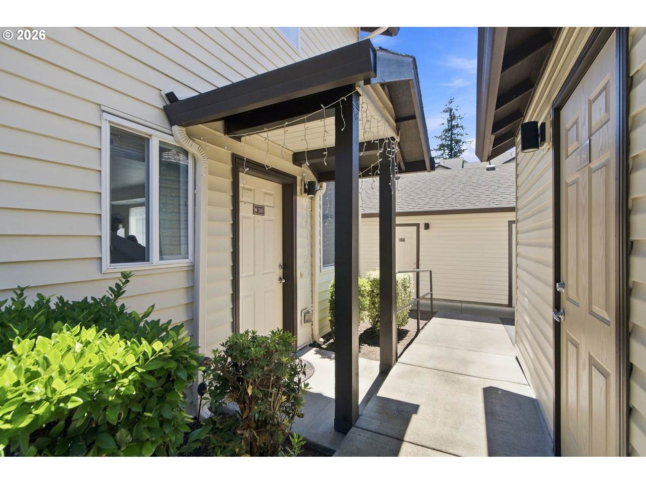 5264 121ST Ave - Photo 1