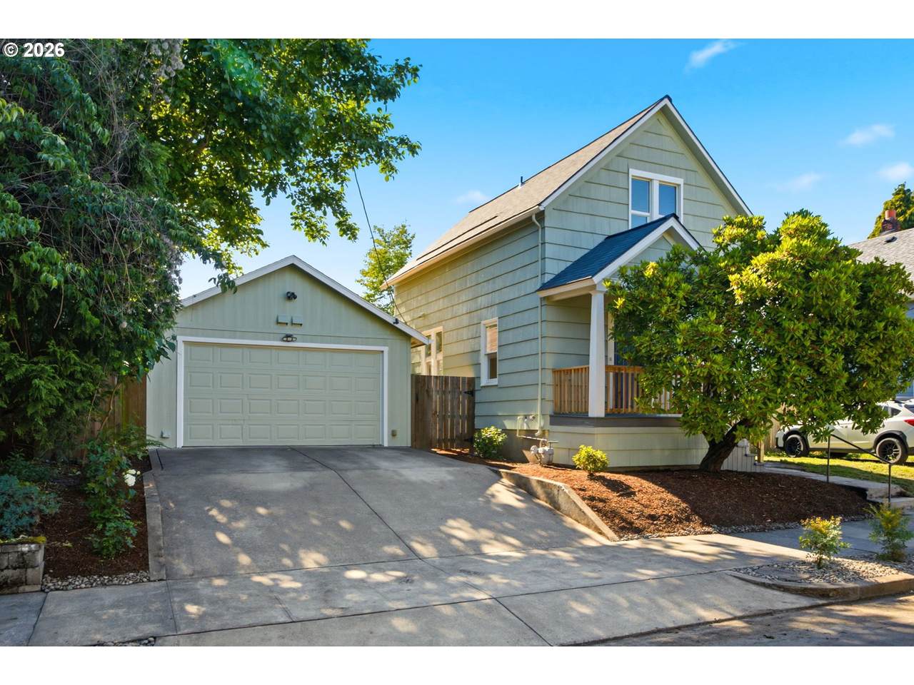 3807 Grand Ave - Photo 1