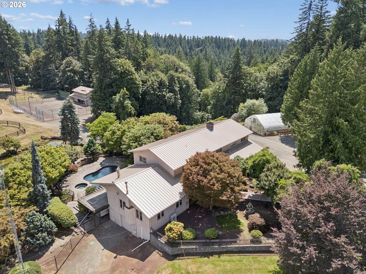 https://bt-photos.global.ssl.fastly.net/portland/1280_boomver_1_552416503-2.jpg