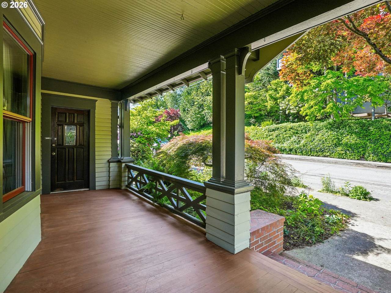 https://bt-photos.global.ssl.fastly.net/portland/1280_boomver_1_552602456-2.jpg