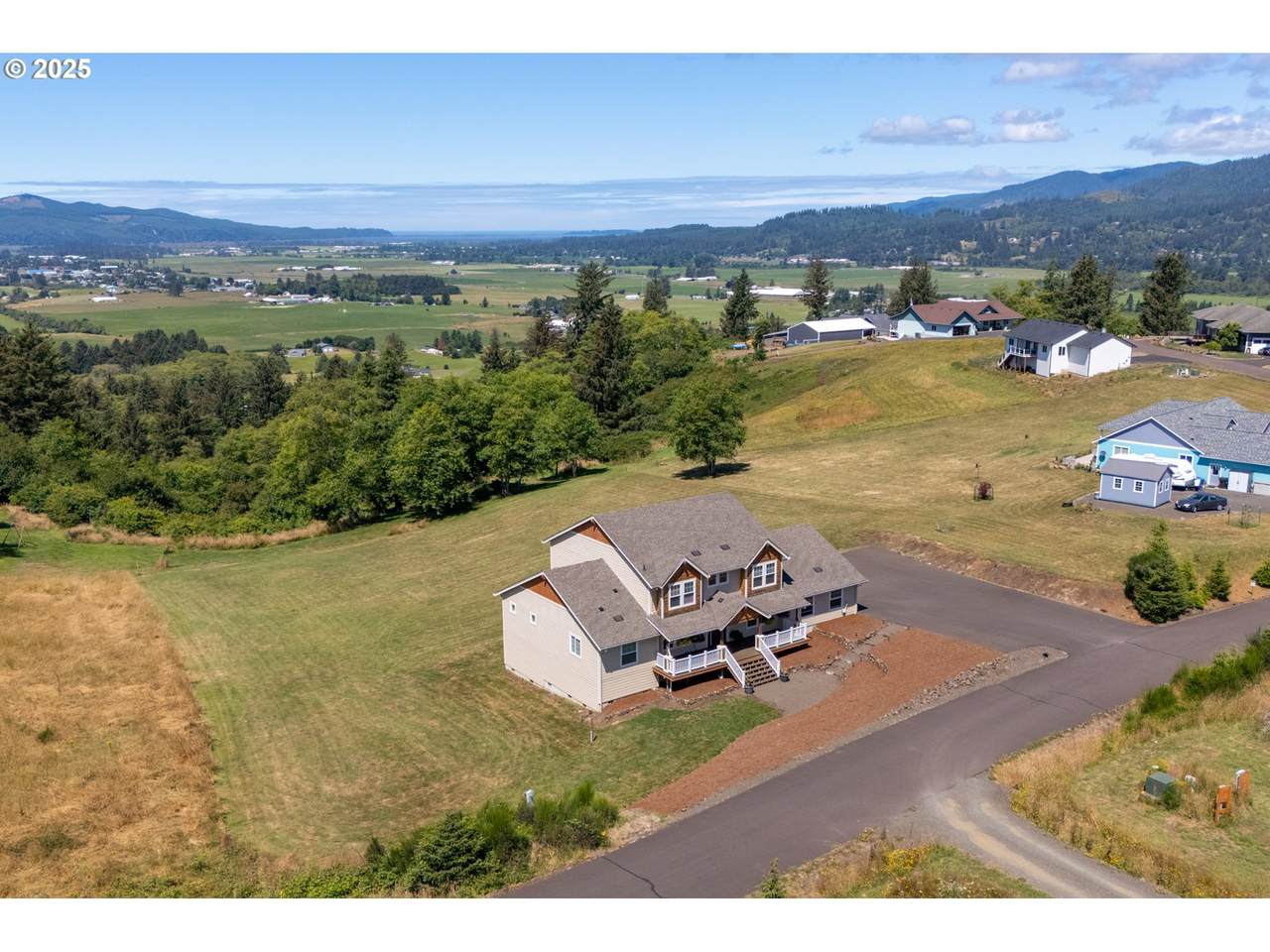 https://bt-photos.global.ssl.fastly.net/portland/1280_boomver_1_553411581-2.jpg