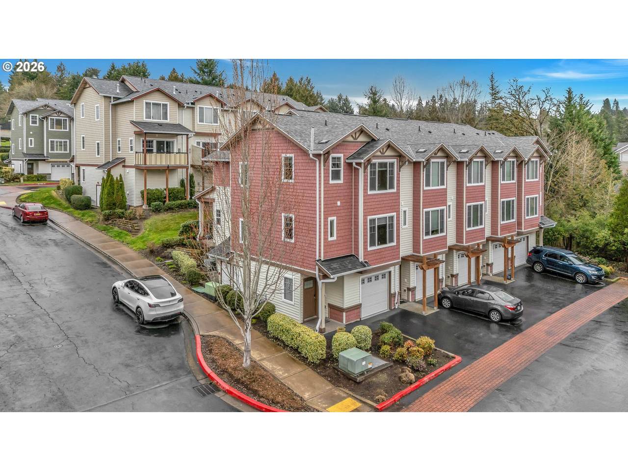 https://bt-photos.global.ssl.fastly.net/portland/1280_boomver_1_553797710-2.jpg