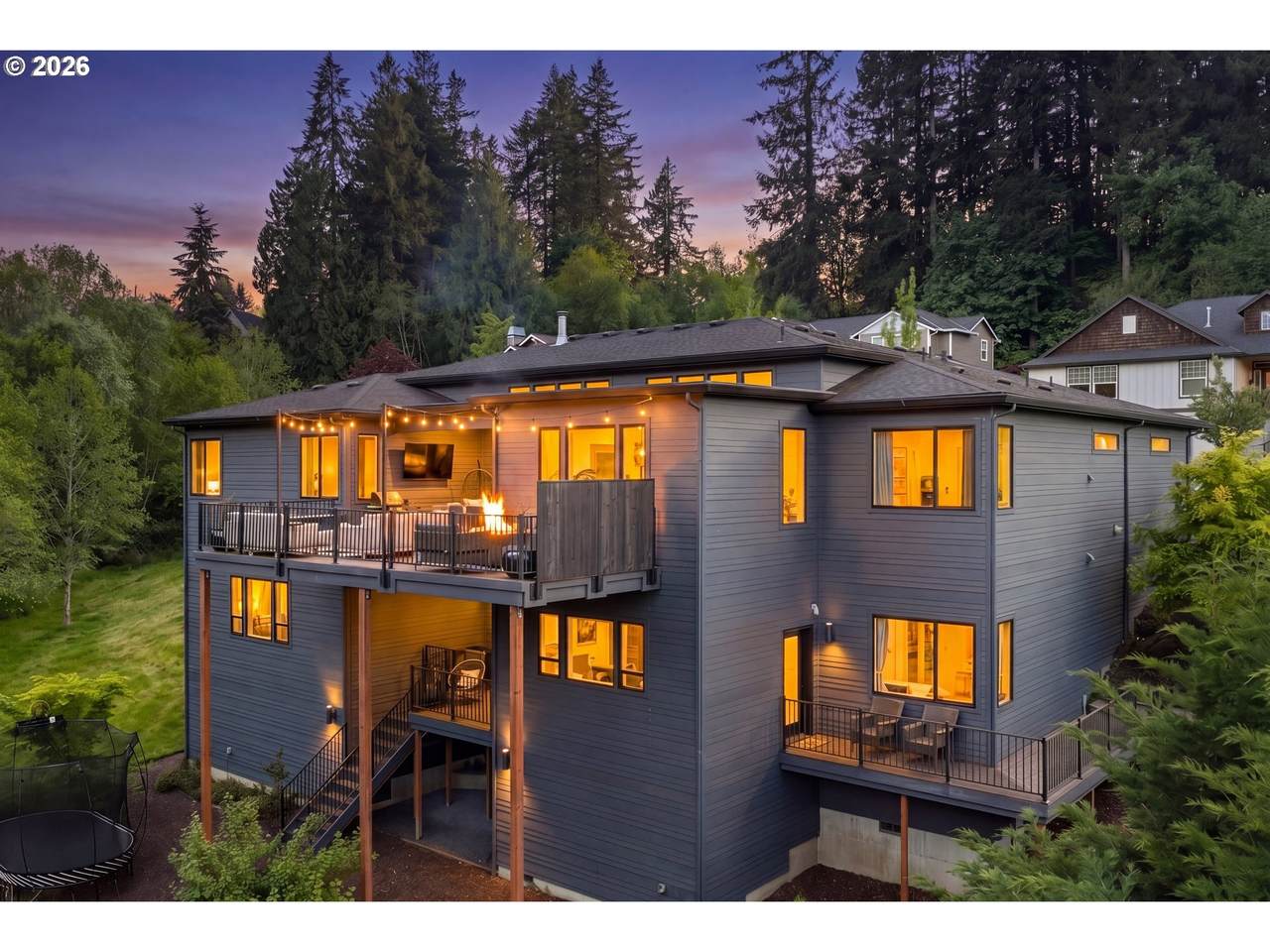https://bt-photos.global.ssl.fastly.net/portland/1280_boomver_1_554187047-2.jpg