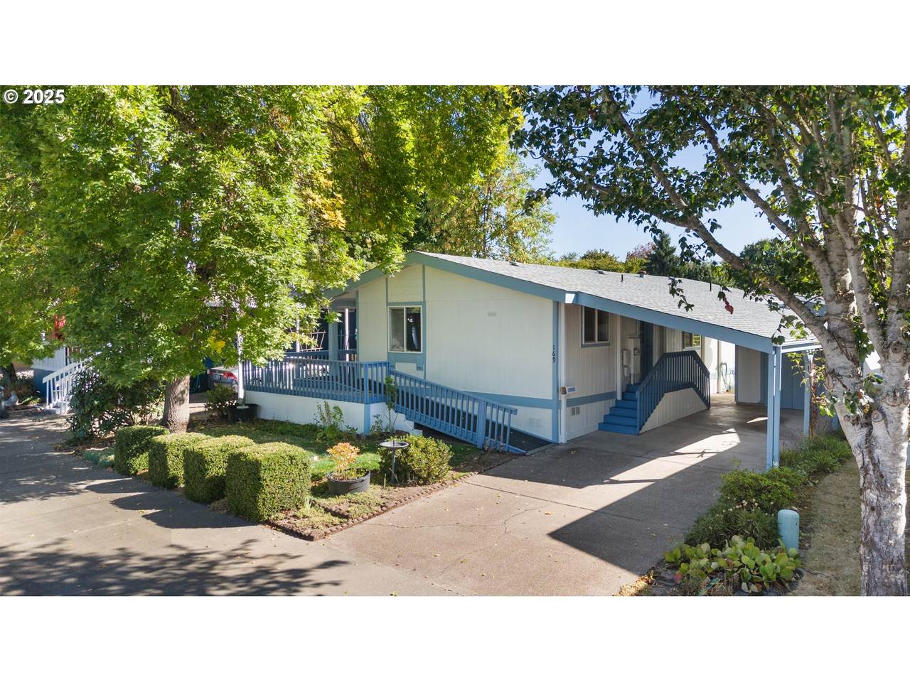 5050 Columbus St - Photo 1