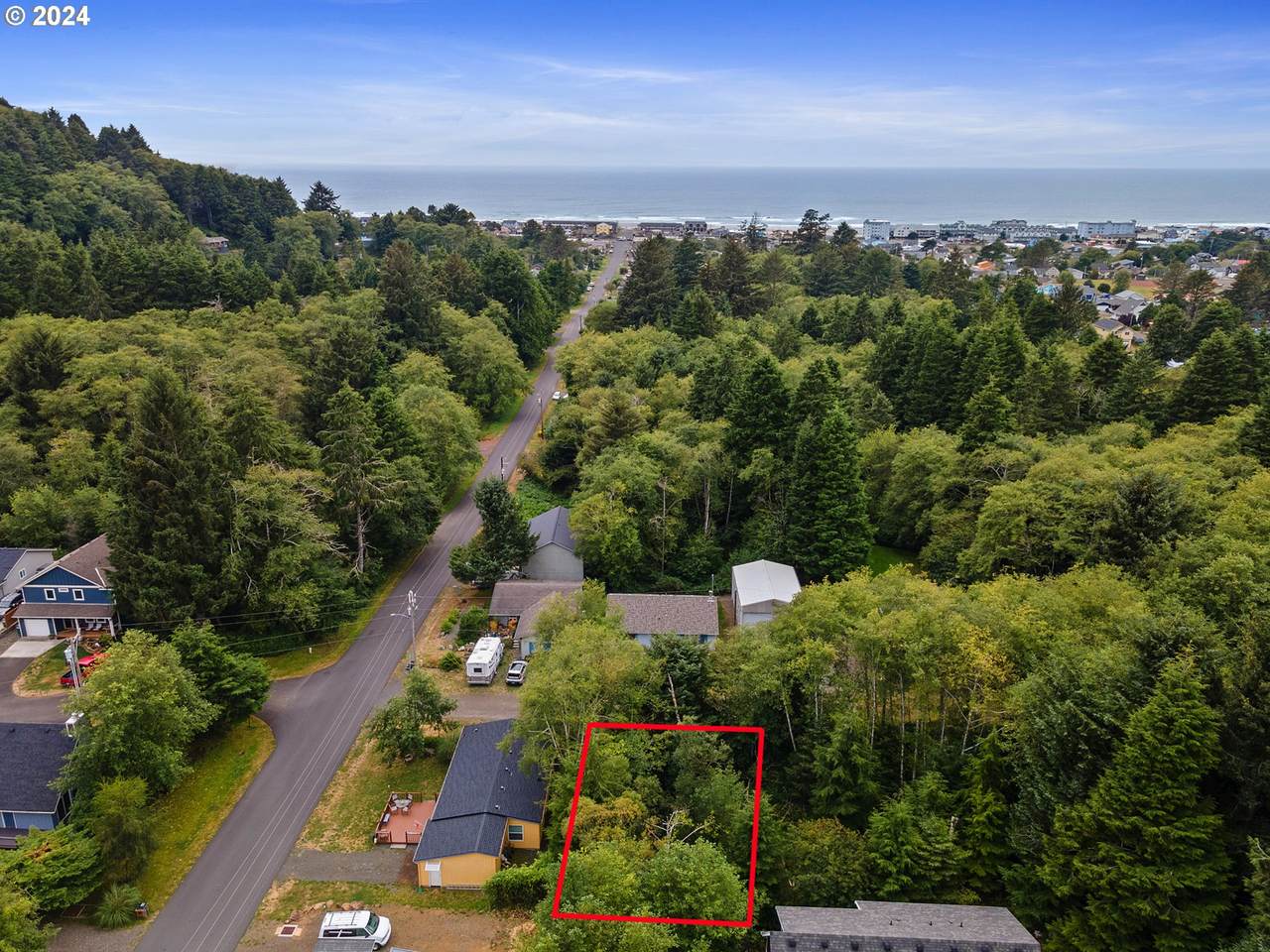 186 Neptune St - Photo 1