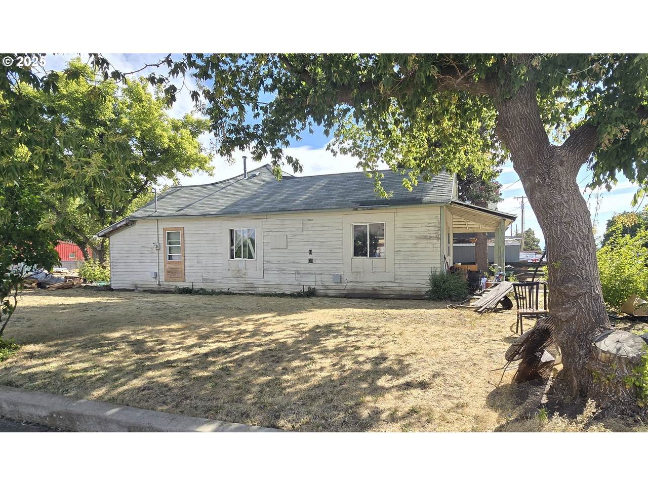 1503 R Ave - Photo 1