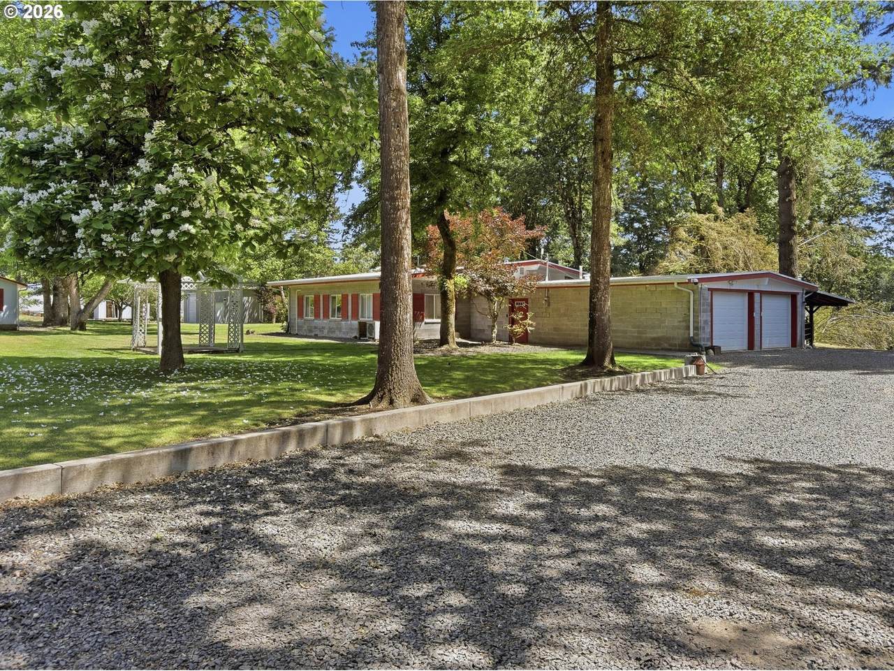 93127 Marcola Rd - Photo 1