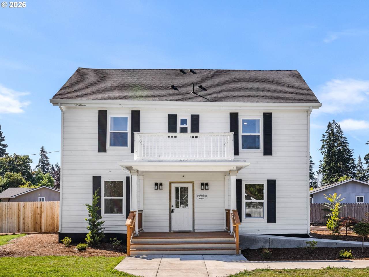 525 4TH Ave - Photo 1