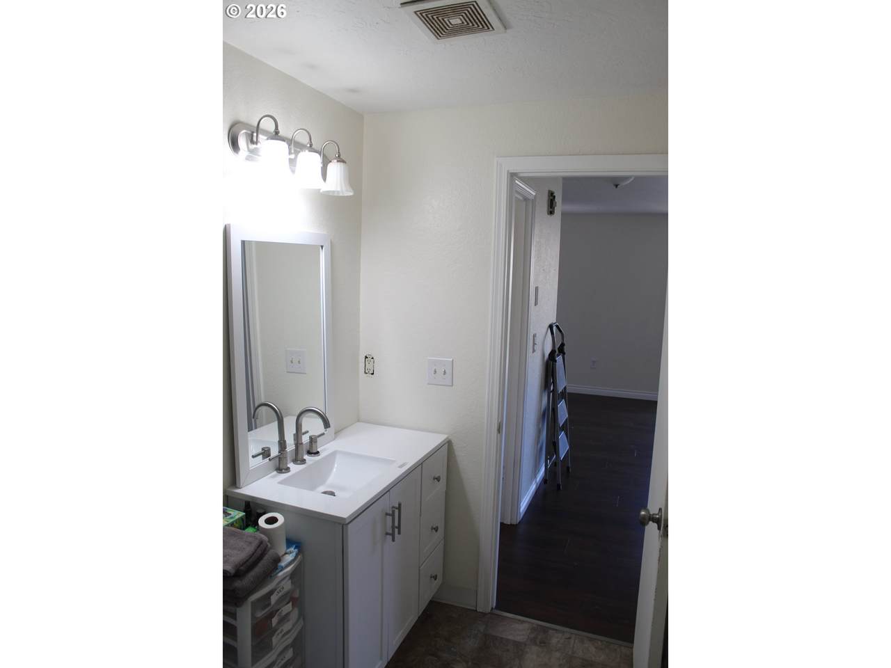 https://bt-photos.global.ssl.fastly.net/portland/1280_boomver_1_555831195-2.jpg