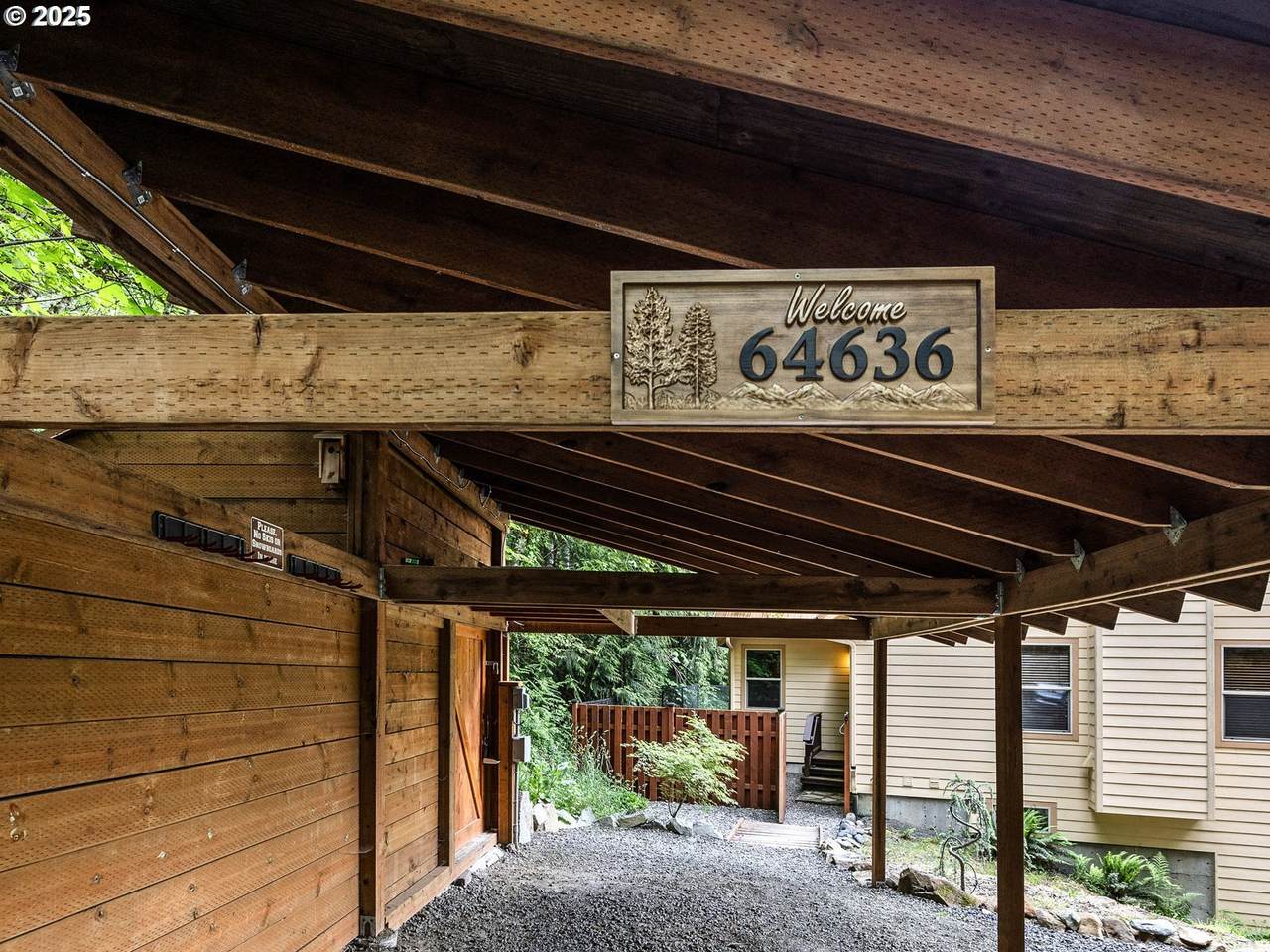 https://bt-photos.global.ssl.fastly.net/portland/1280_boomver_1_555856936-2.jpg