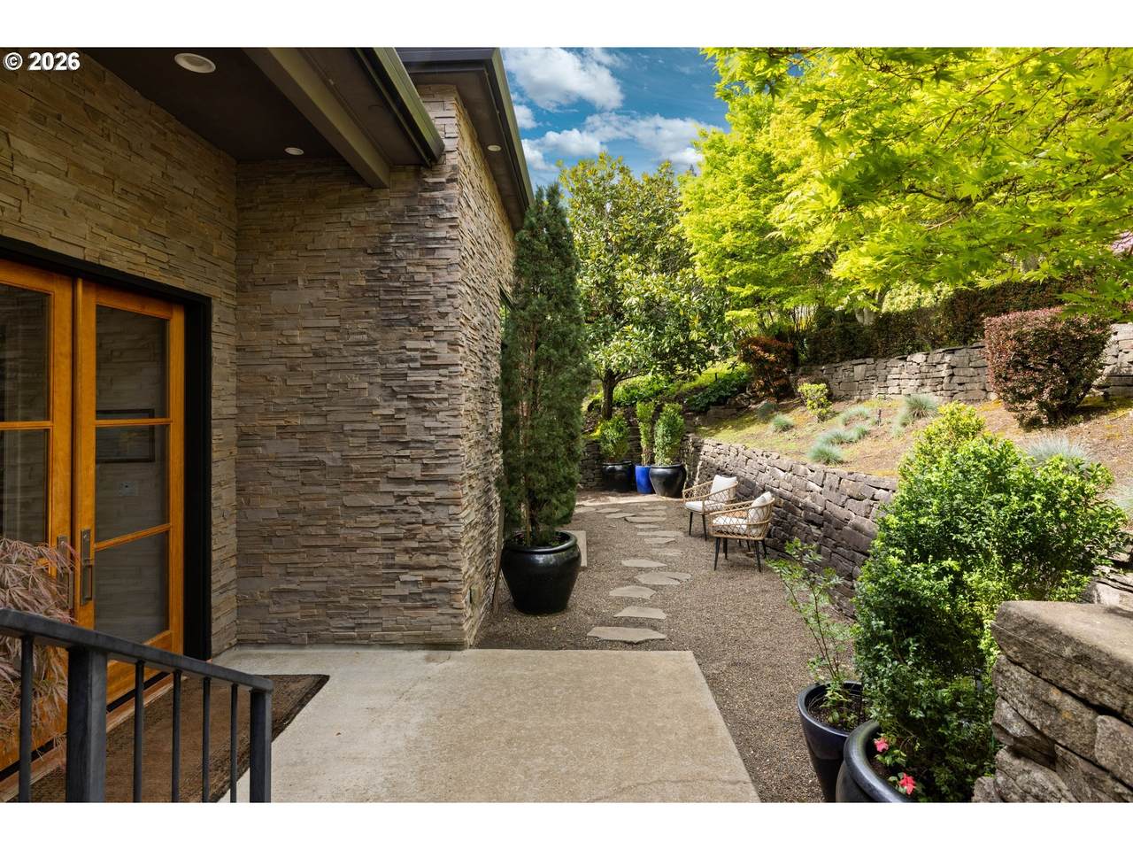 https://bt-photos.global.ssl.fastly.net/portland/1280_boomver_1_558791476-2.jpg