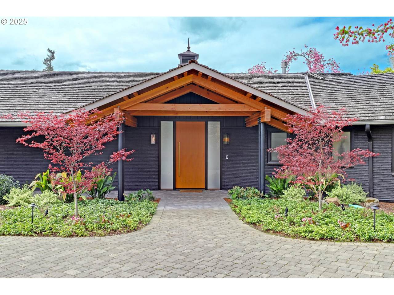 7750 Montclair Dr - Photo 1