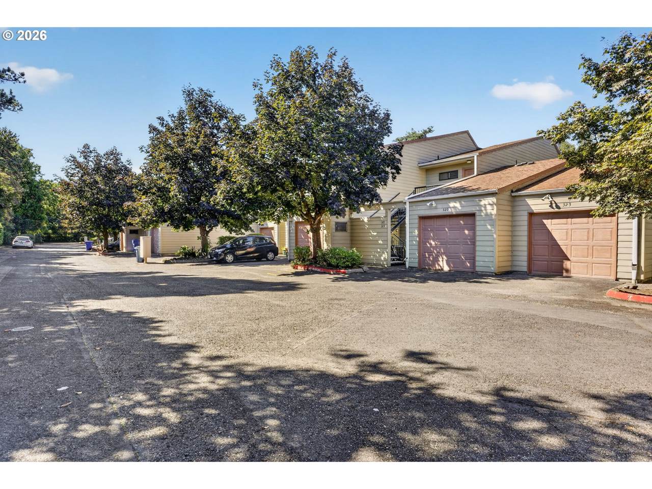 325 146TH Ave - Photo 1