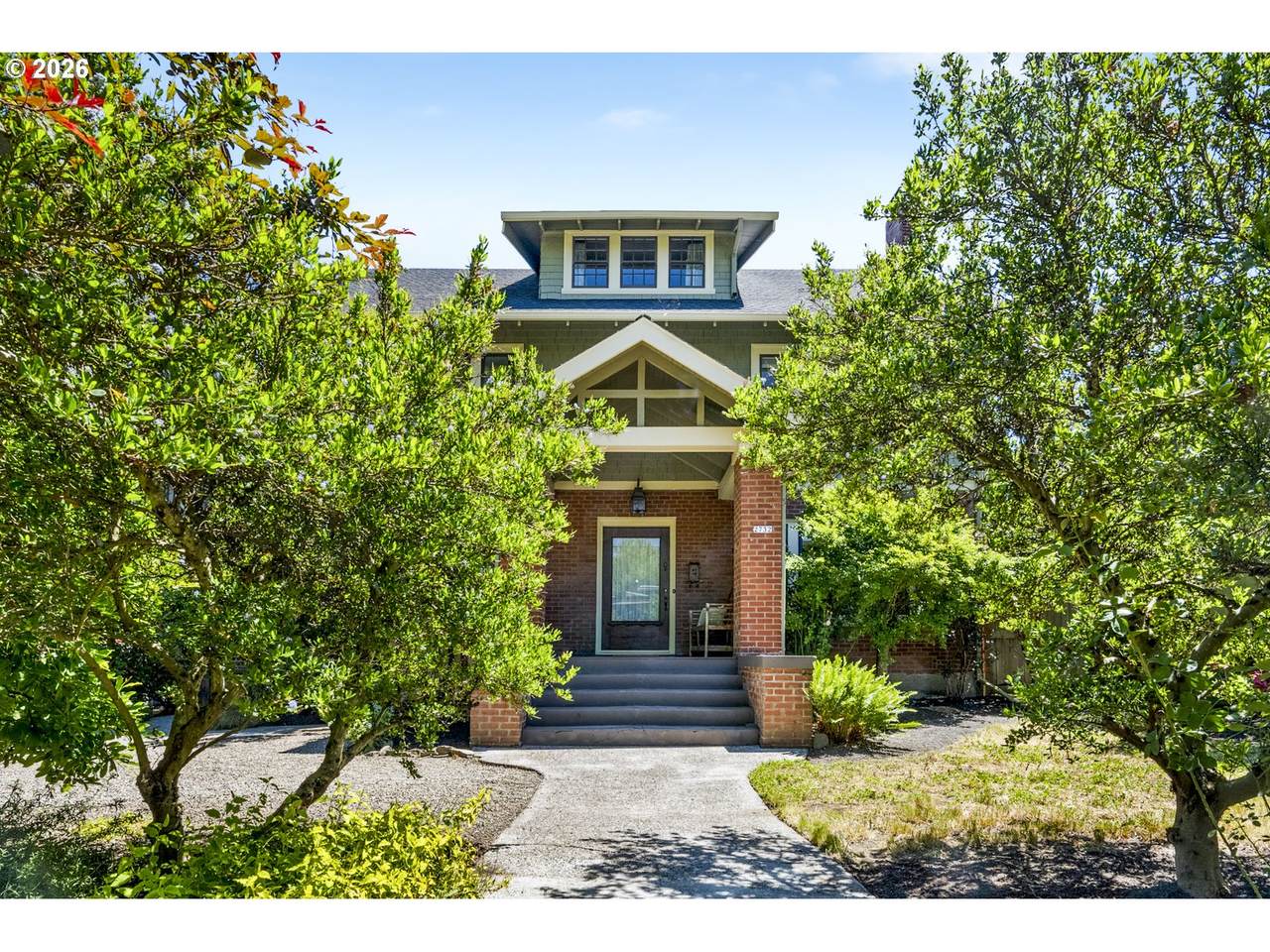 2732 15TH Ave - Photo 1