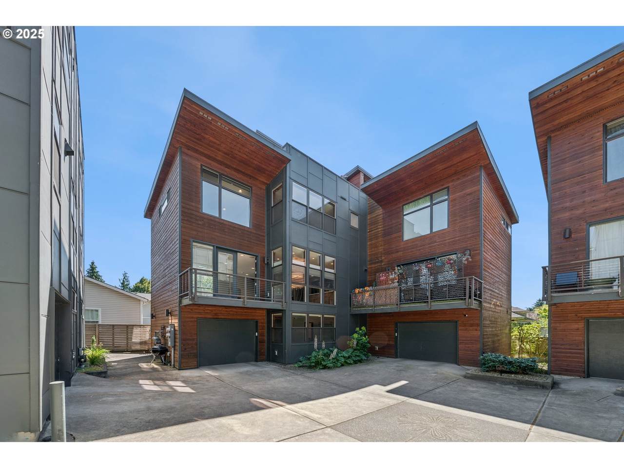 522 Sacramento St - Photo 1