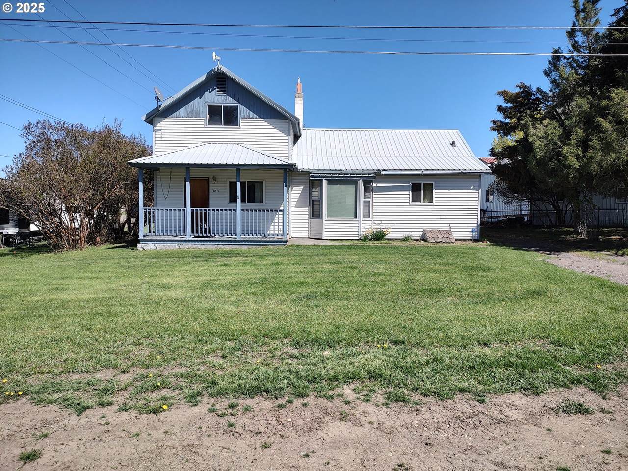 300 Mill St - Photo 1