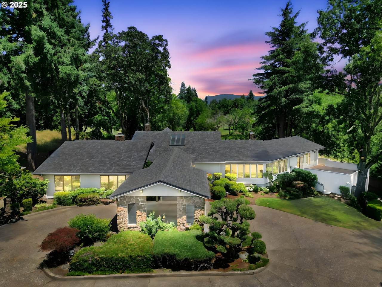 602 Spyglass Dr - Photo 1