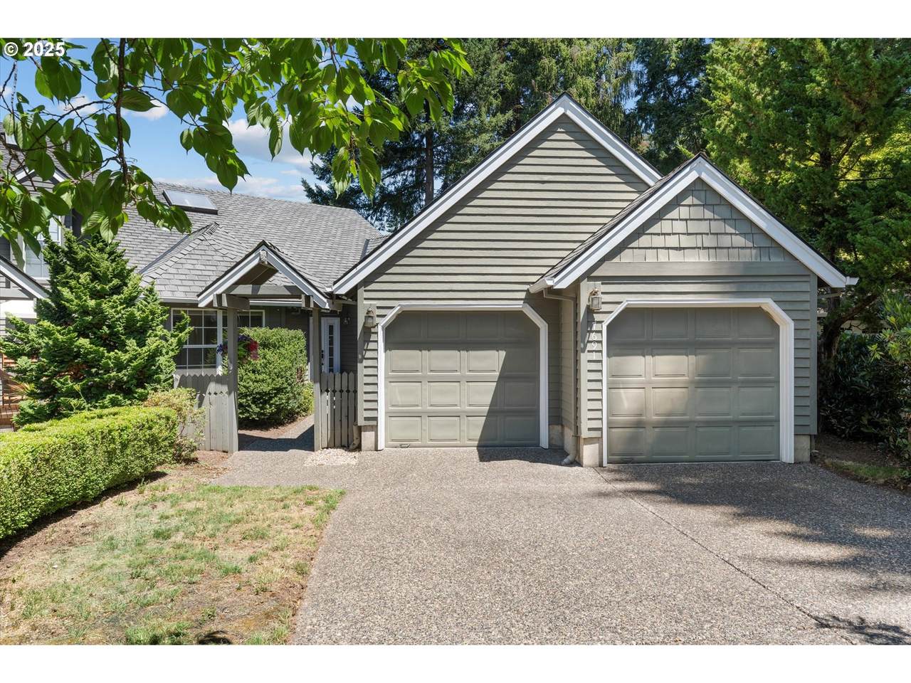 7691 Chaucer Ct - Photo 1