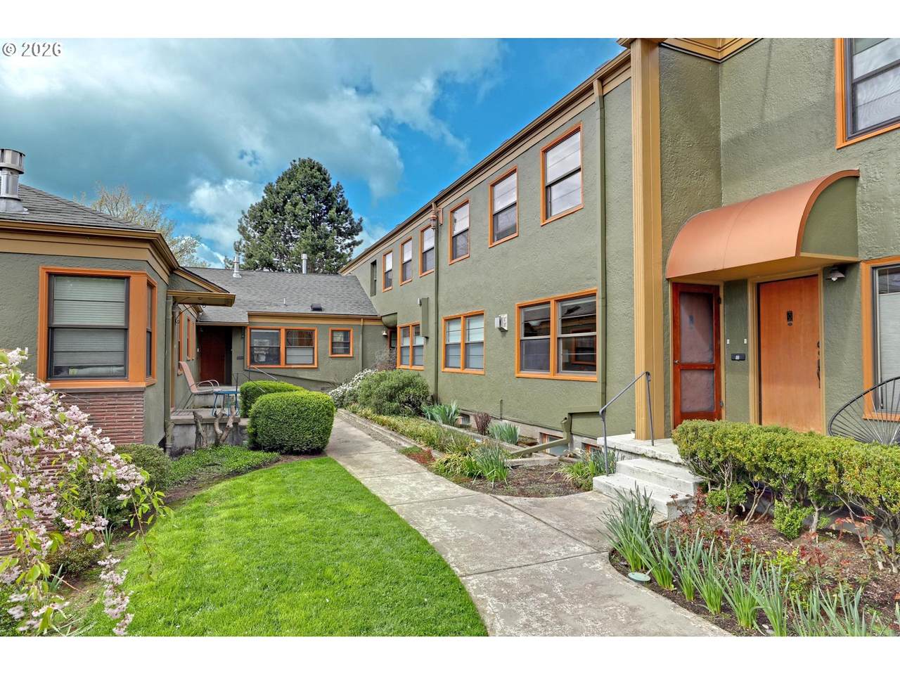 https://bt-photos.global.ssl.fastly.net/portland/1280_boomver_1_562920625-2.jpg